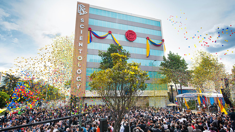 Inauguration d'une nouvelle « Église de Scientologie idéale » à Bogotá